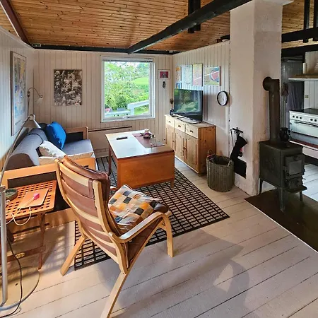 Holiday home 3 Bedroom Amazing In Augustenborg