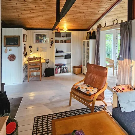 Holiday home 3 Bedroom Amazing In Augustenborg