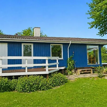 3 Bedroom Amazing In Holiday home