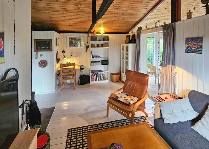 Vakantiehuis 3 Bedroom Amazing In Augustenborg
