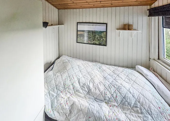 3 Bedroom Amazing In Augustenborg